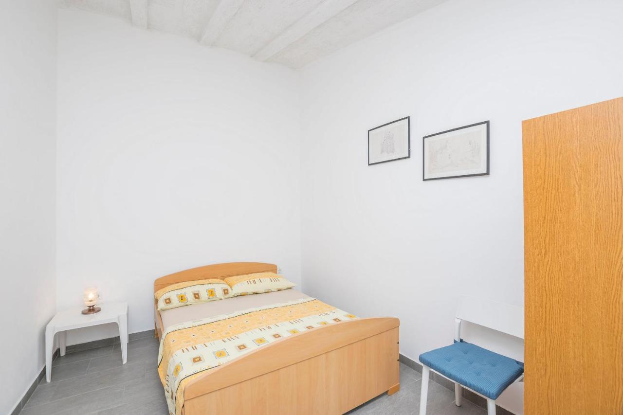 Apartments Mira Privlaka  Exterior photo