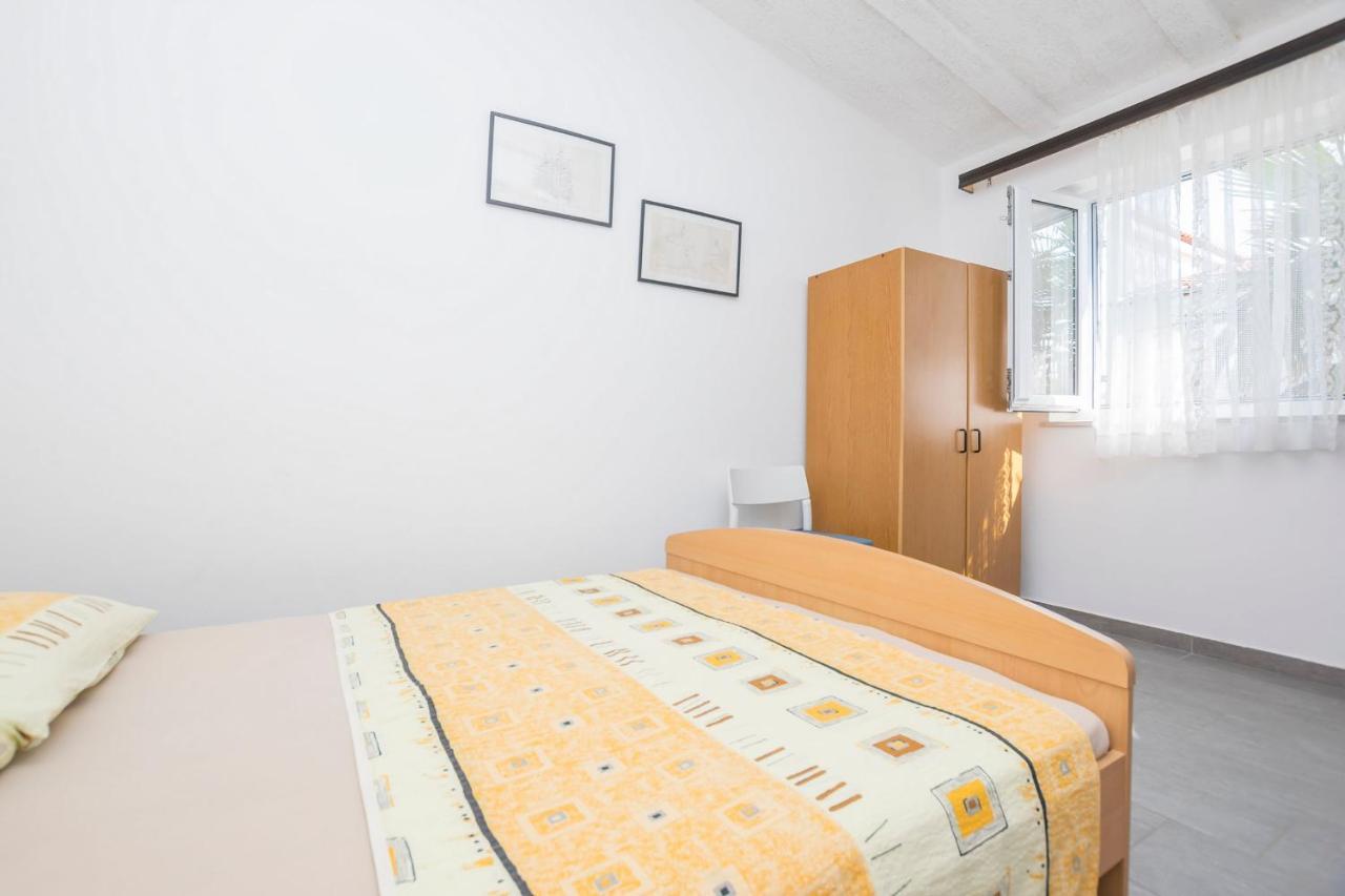 Apartments Mira Privlaka  Exterior photo